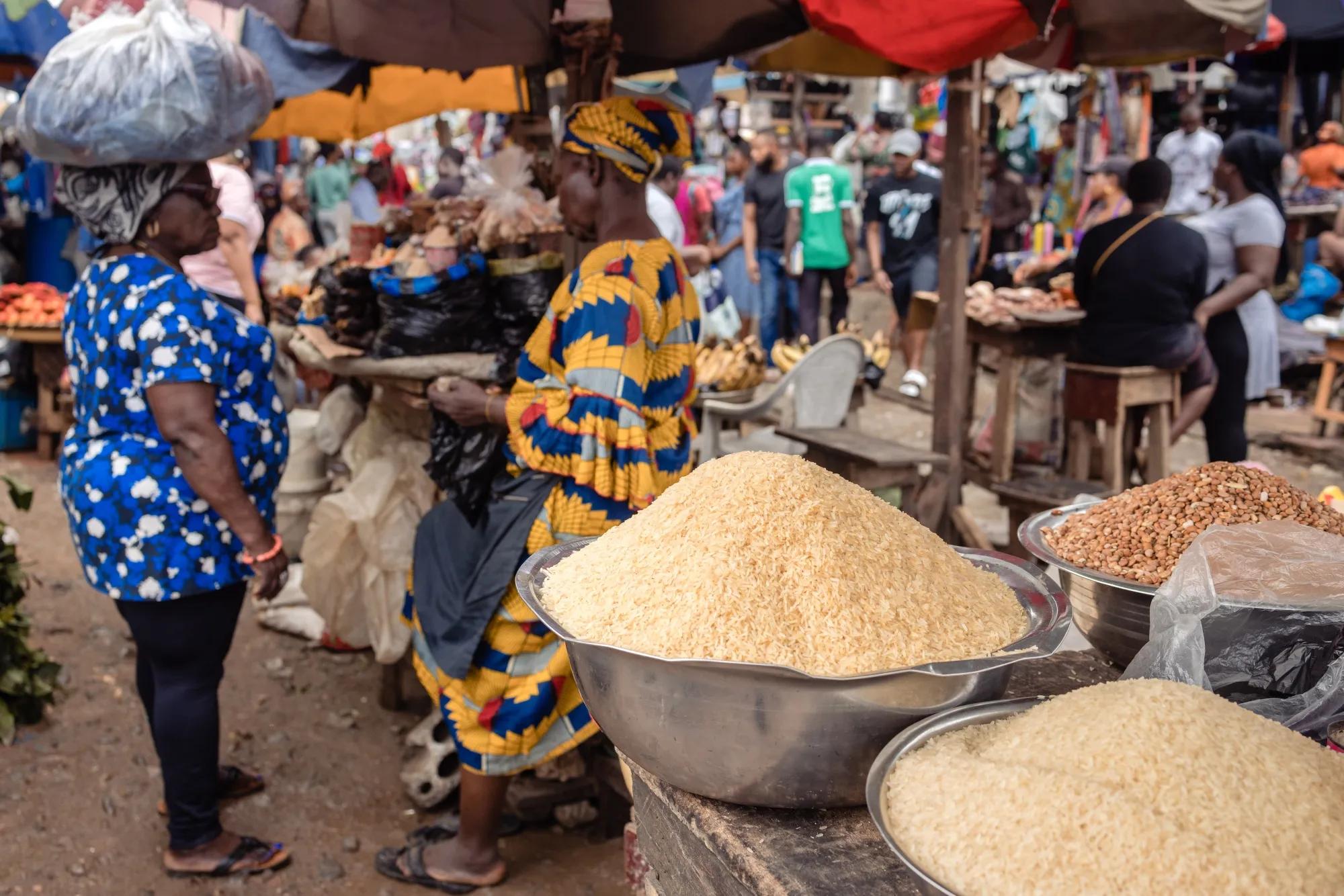 Beans (Oloyin) Eases 5.6% to ₦1,062 a Derica as Agege Market Undercuts the City at ₦900