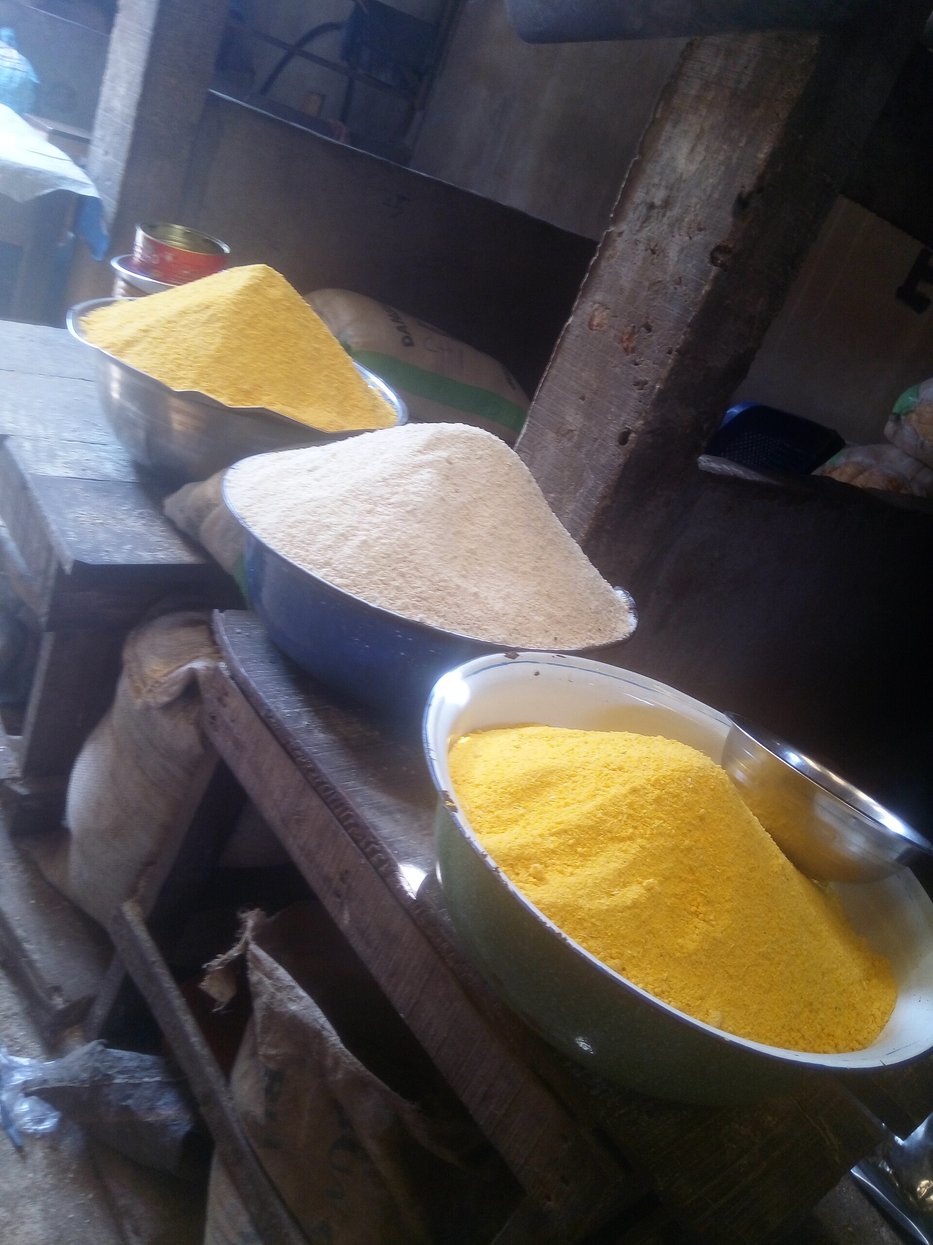 Garri Splits Three Ways In Lagos