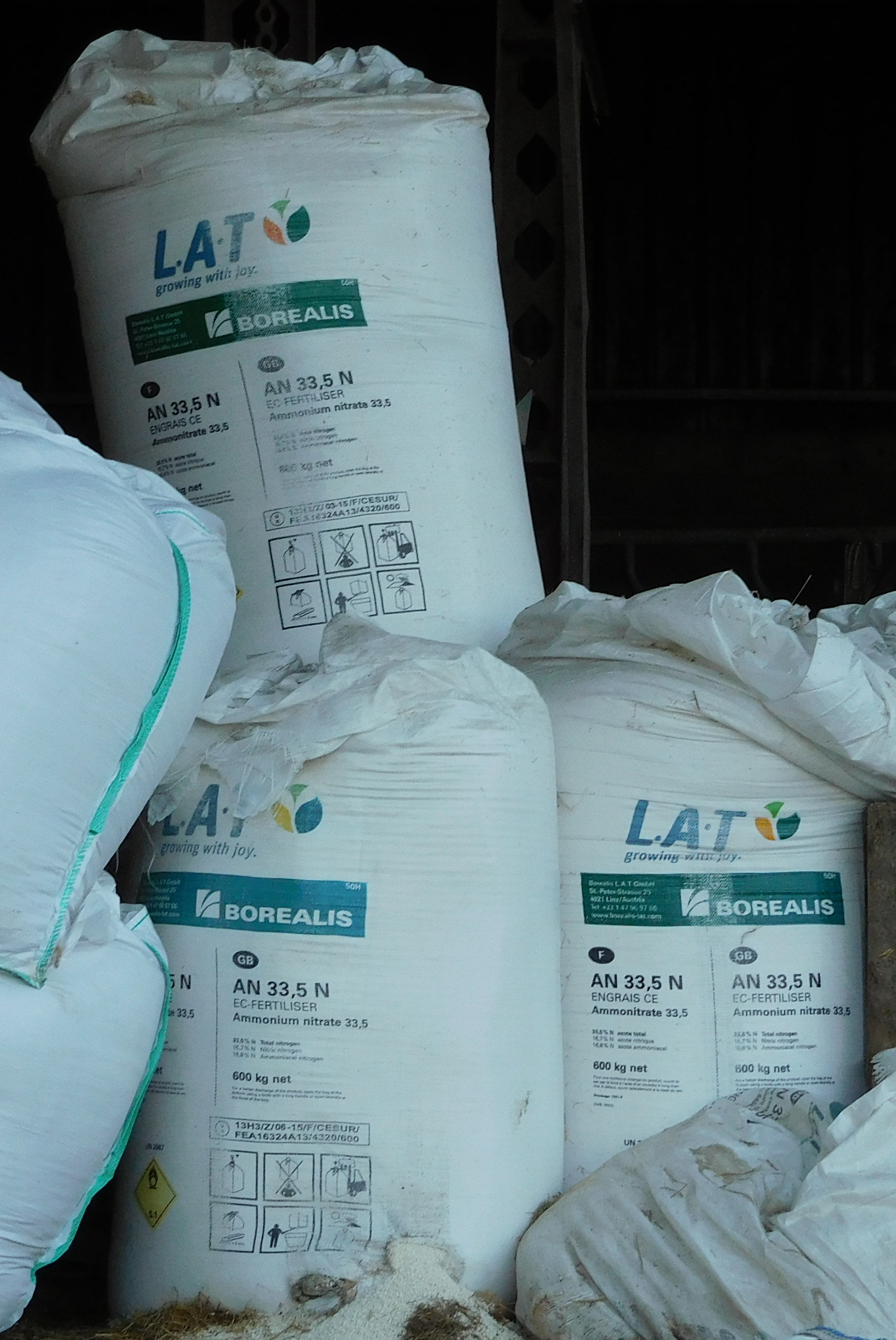 Nigeria Spreads Free Fertiliser Across 25 States