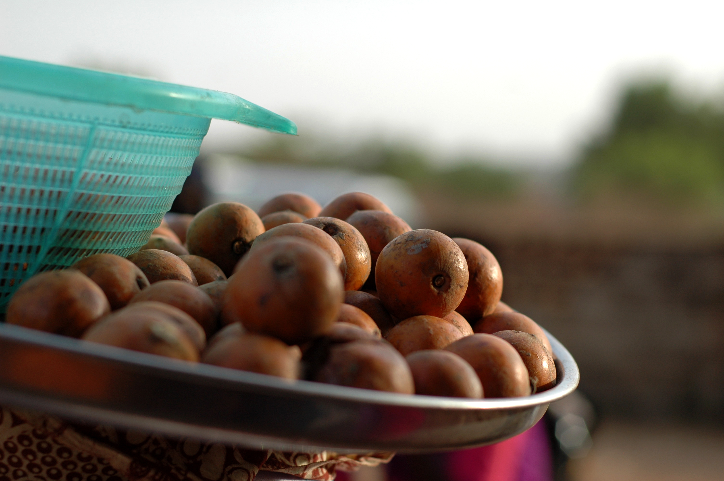 Agbalumo, a Superfruit Sold Cheap