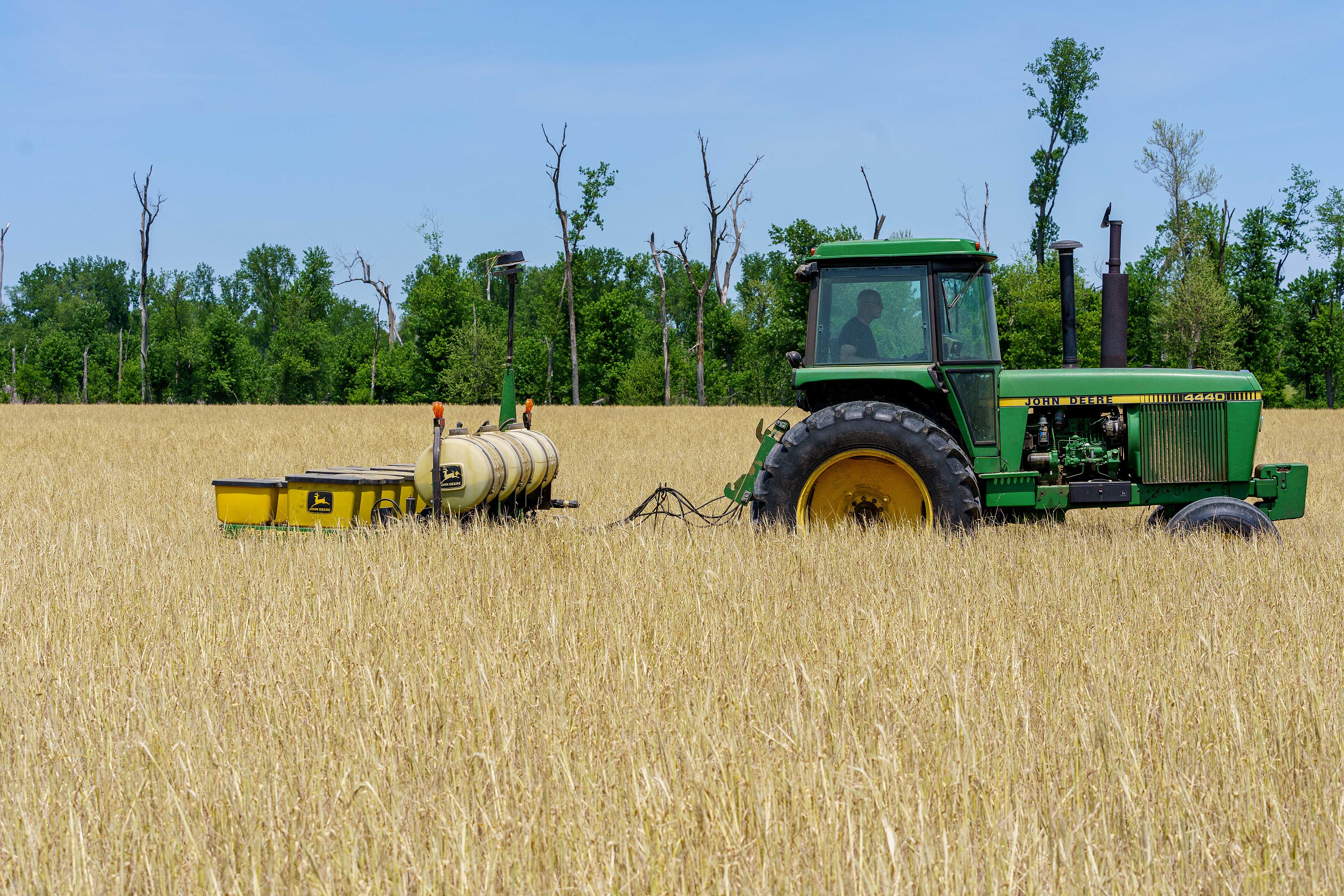 First Lady Launches 2026 Farming Season in Niger State With 250 Tractors and 150,000 Bags of Fertiliser