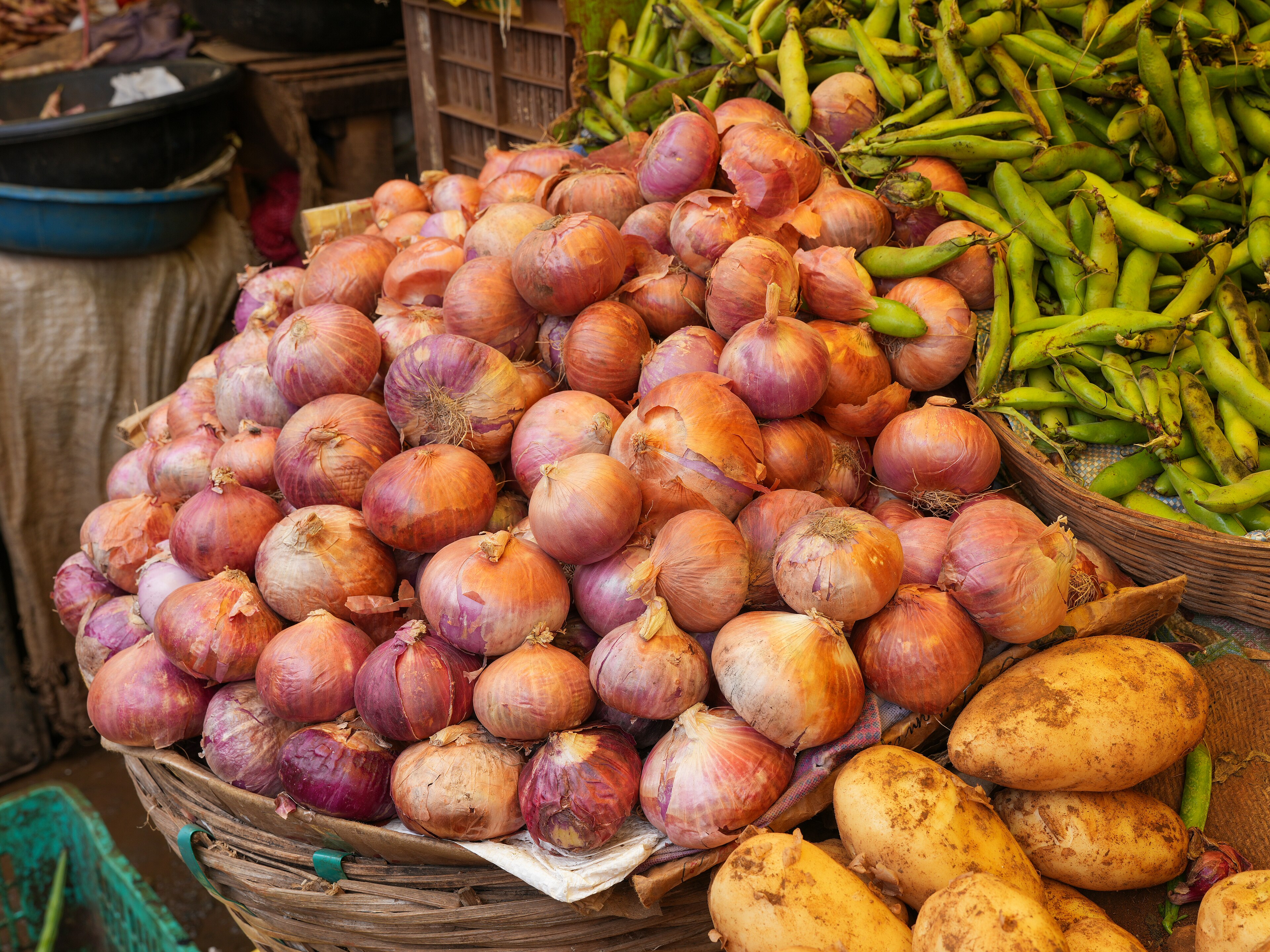 Ajah Market Onions Jump 85.7% to N6,500 a Paint as Tomatoes Climb to N6,000