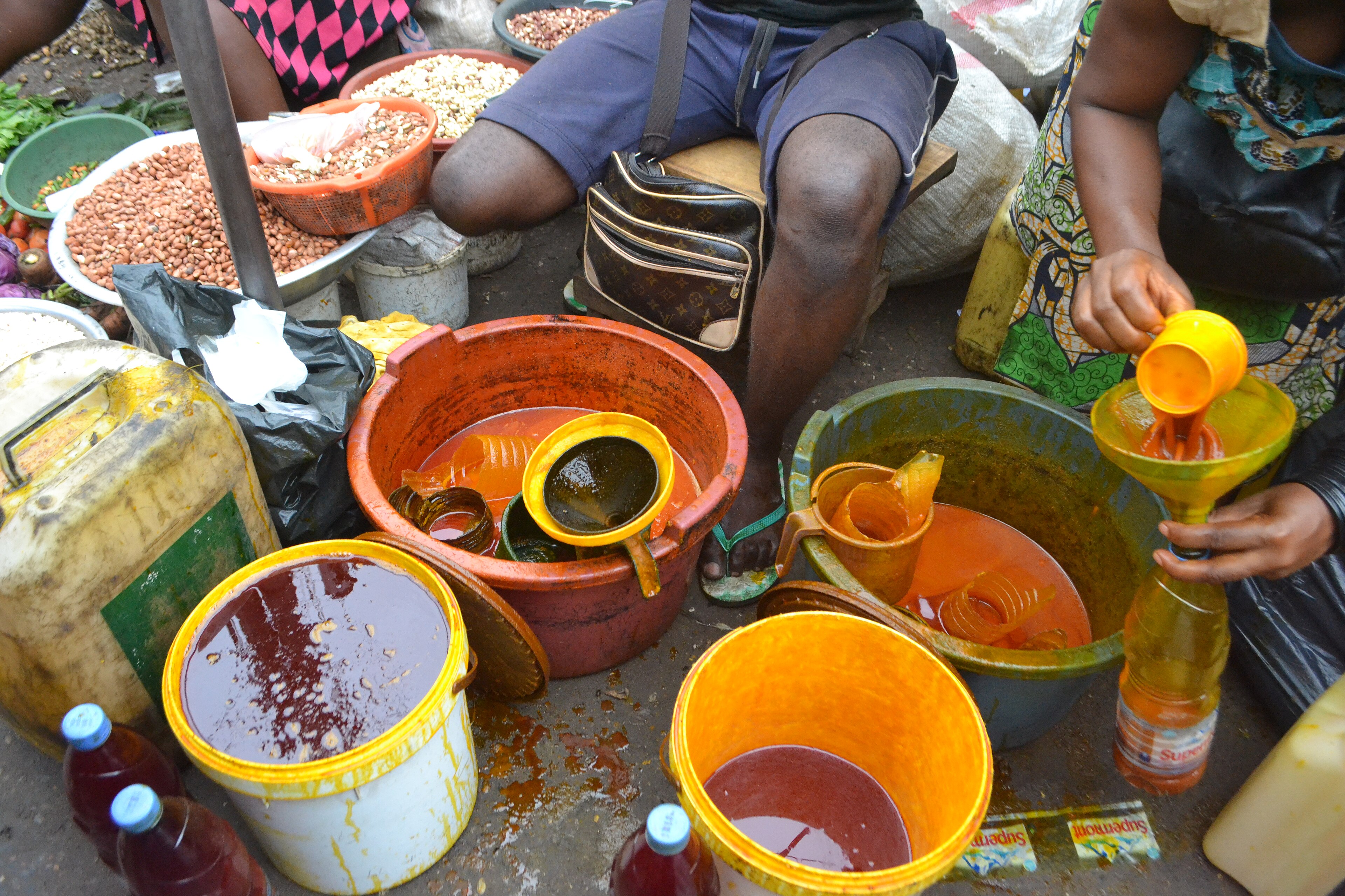 Ajah Market Palm Oil Doubles to N4,000 a Litre in a Week as Bulk Tins Near N55,000